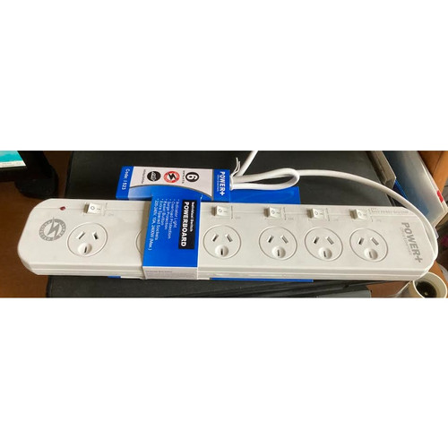 ITALPLAST 6 Outlet Powerboard with Individual Switch, Surge & Overload Protection - White