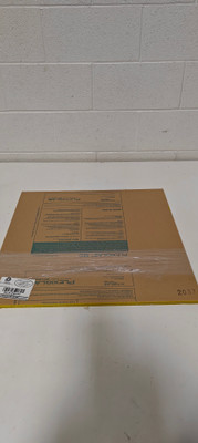 Acrylic - 2037 Yellow Extruded Acrylic 3 piece (3/16" x24"x24")