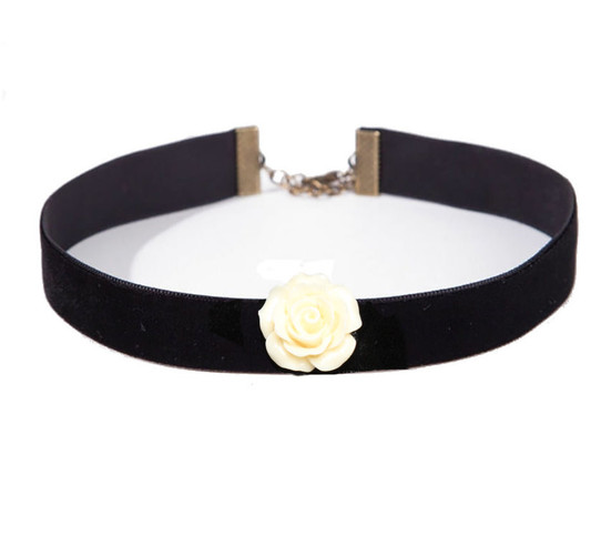 Ivory Velvet Rose Choker