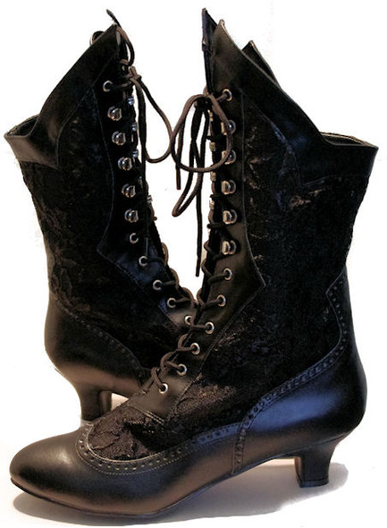 Dame Black Victorian Lace Boots size 9
