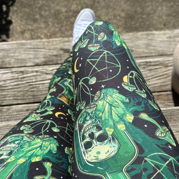 Hexed Black and Green leggings
