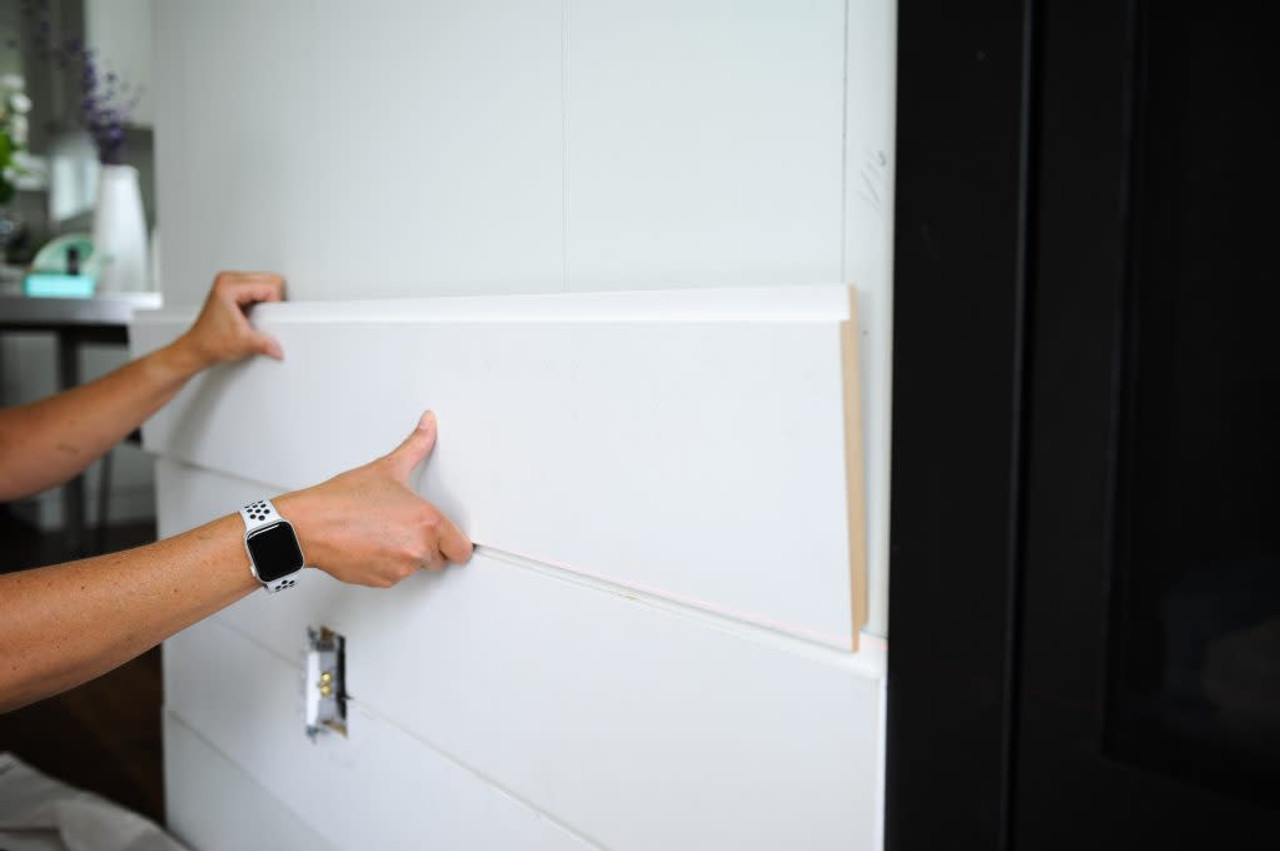 11" Nickel Gap Shiplap Plank