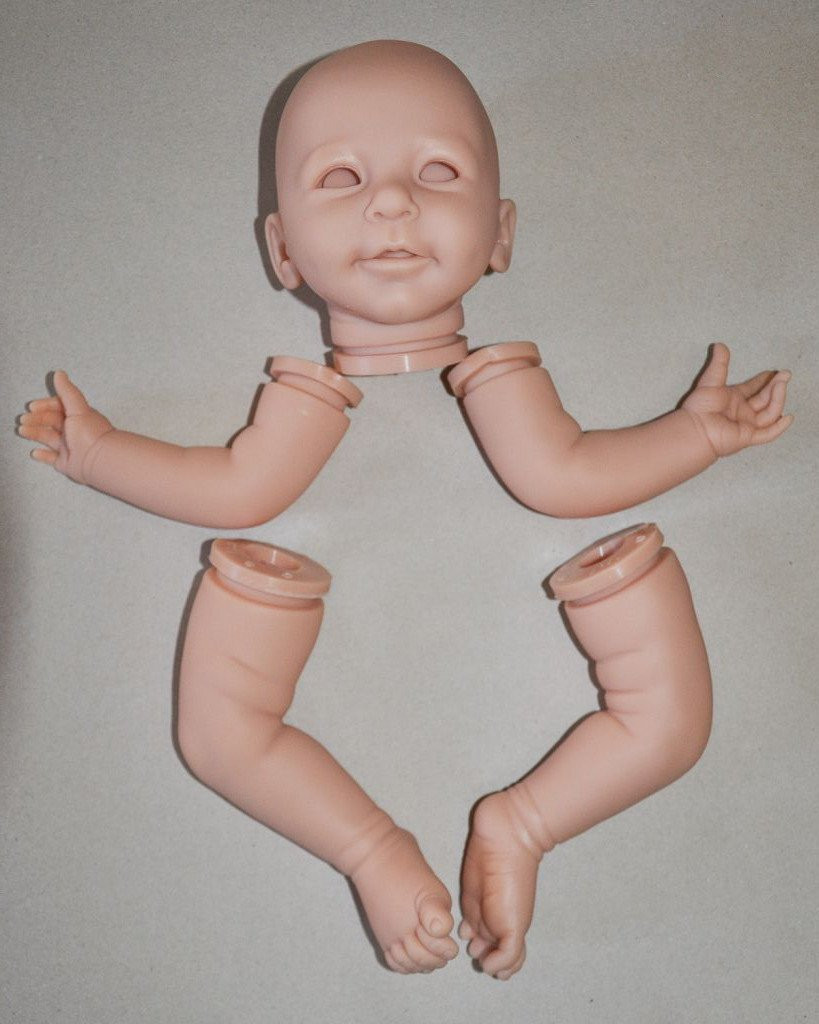 Little Lisa by Linde Scherer