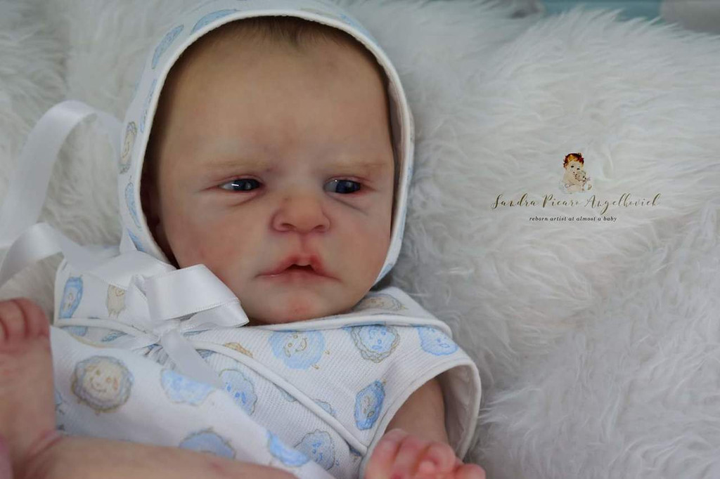 Roux Reborn Vinyl Doll Kit by Cassie Brace 18"