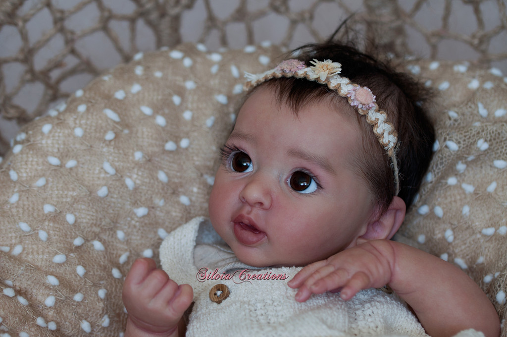 layla reborn kit