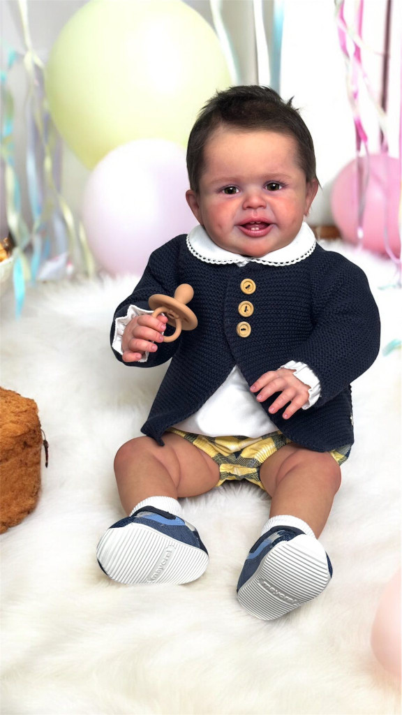 Rozie Reborn Vinyl Doll Kit by Mayra Garza 22-23"