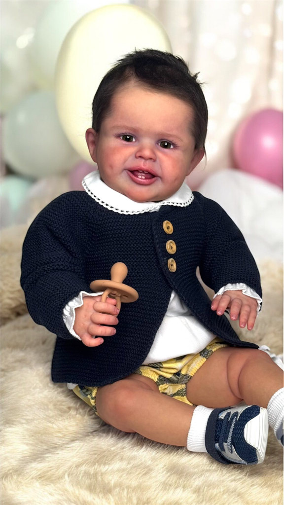 Rozie Reborn Vinyl Doll Kit by Mayra Garza 22-23"