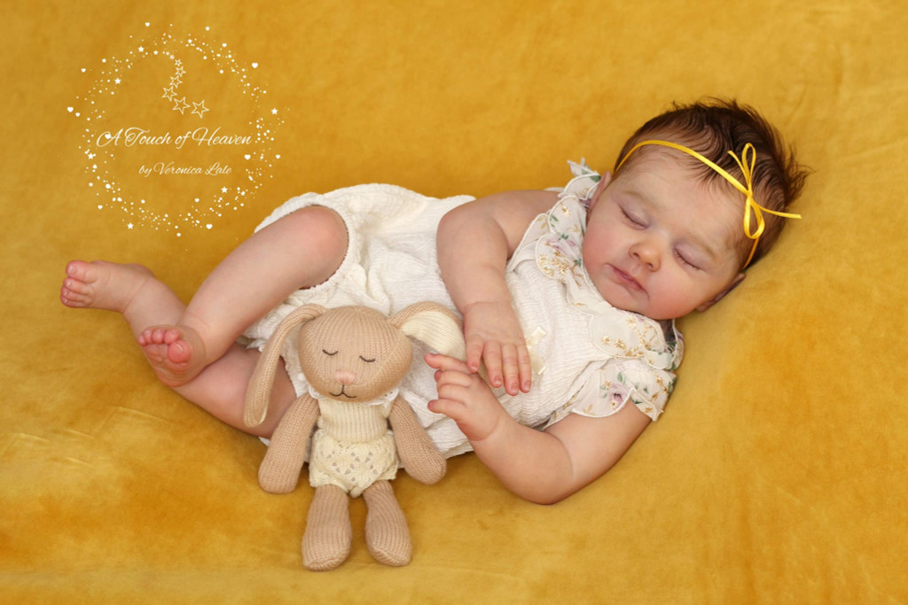 Yuna Limited Edition Reborn Vinyl Doll Kit by Olga Auer 22"