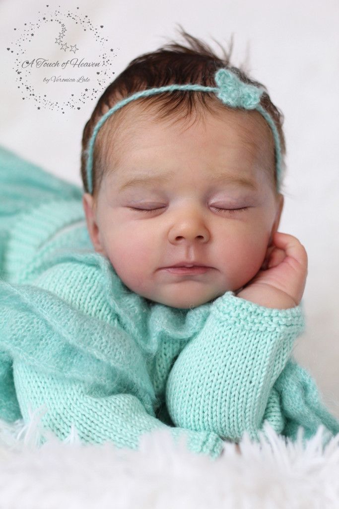 Yuna Limited Edition Reborn Vinyl Doll Kit by Olga Auer 22"