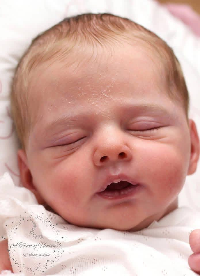 Ilea Limited Edition Reborn Vinyl Doll Kit by Olga Auer 19