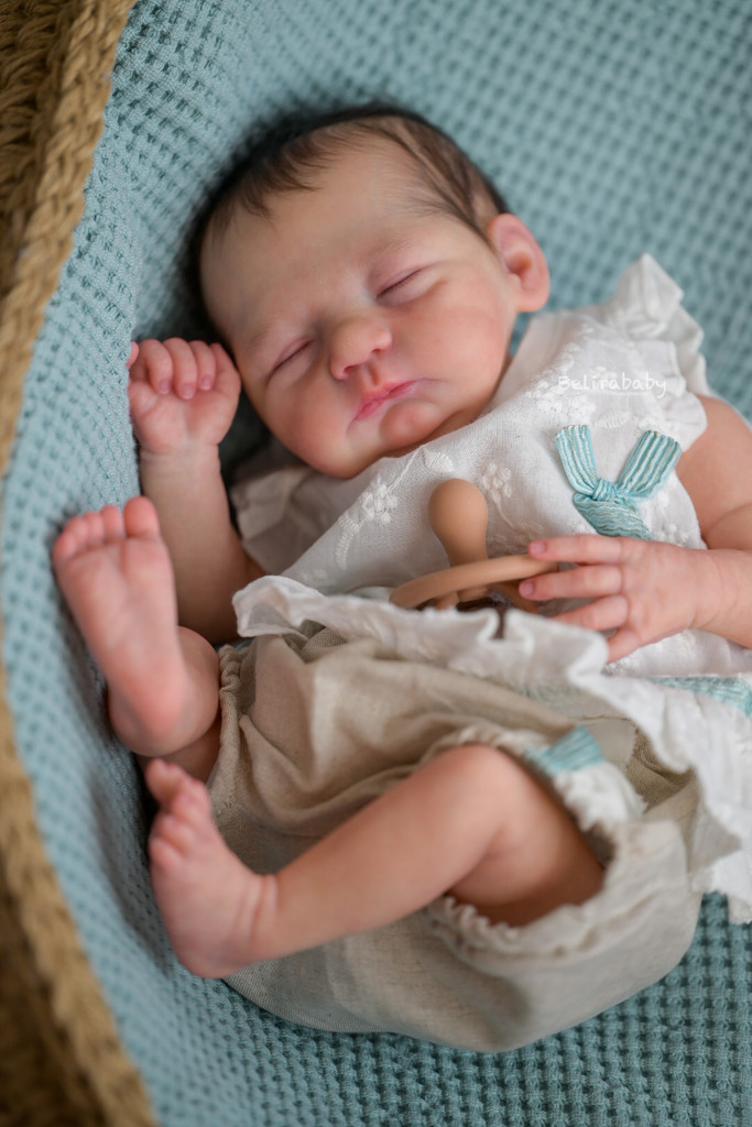 Logan Reborn Vinyl Doll Kit by Severine Piret 17-18