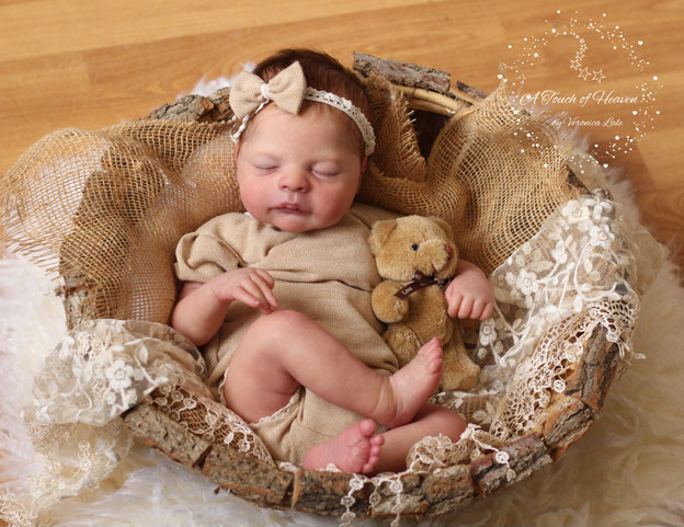 Louellle Reborn Vinyl Doll Kit by  Sabine Altenkirch 20" 