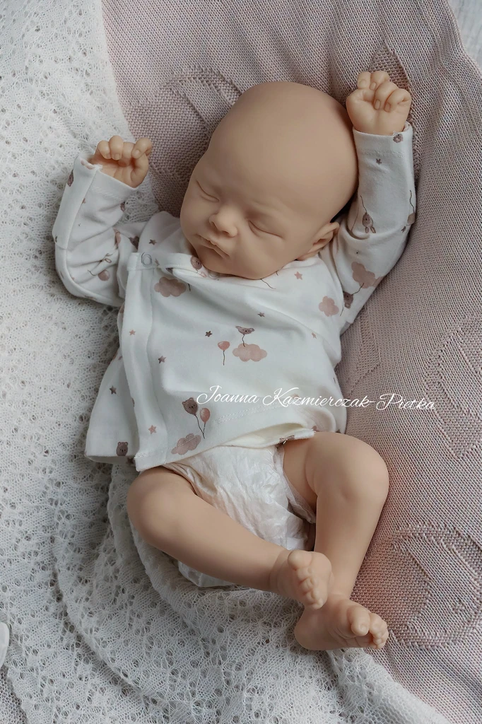Willow Reborn Vinyl Doll Kit by Joanna Kazmierczak 