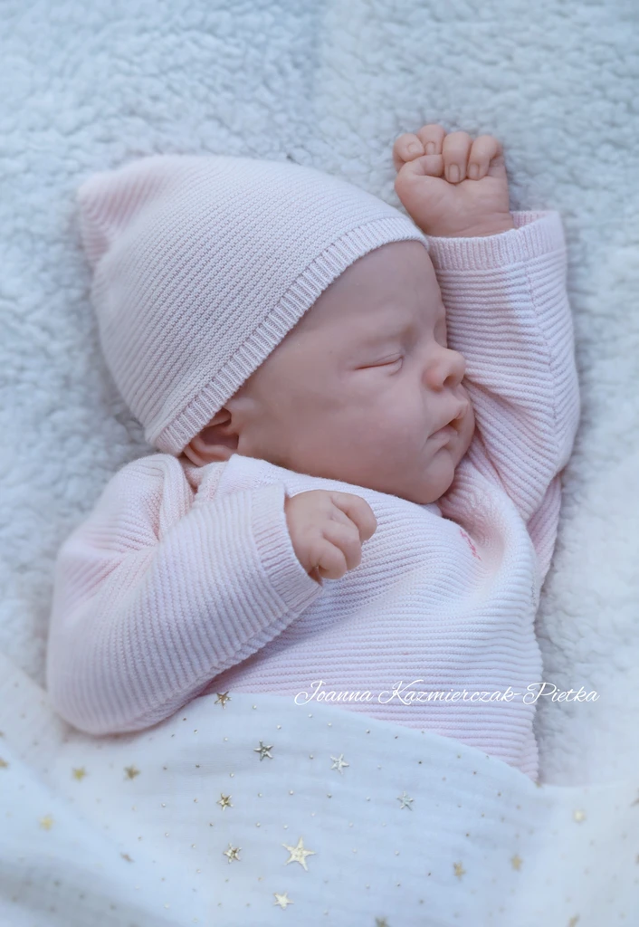 Willow Reborn Vinyl Doll Kit by Joanna Kazmierczak 
