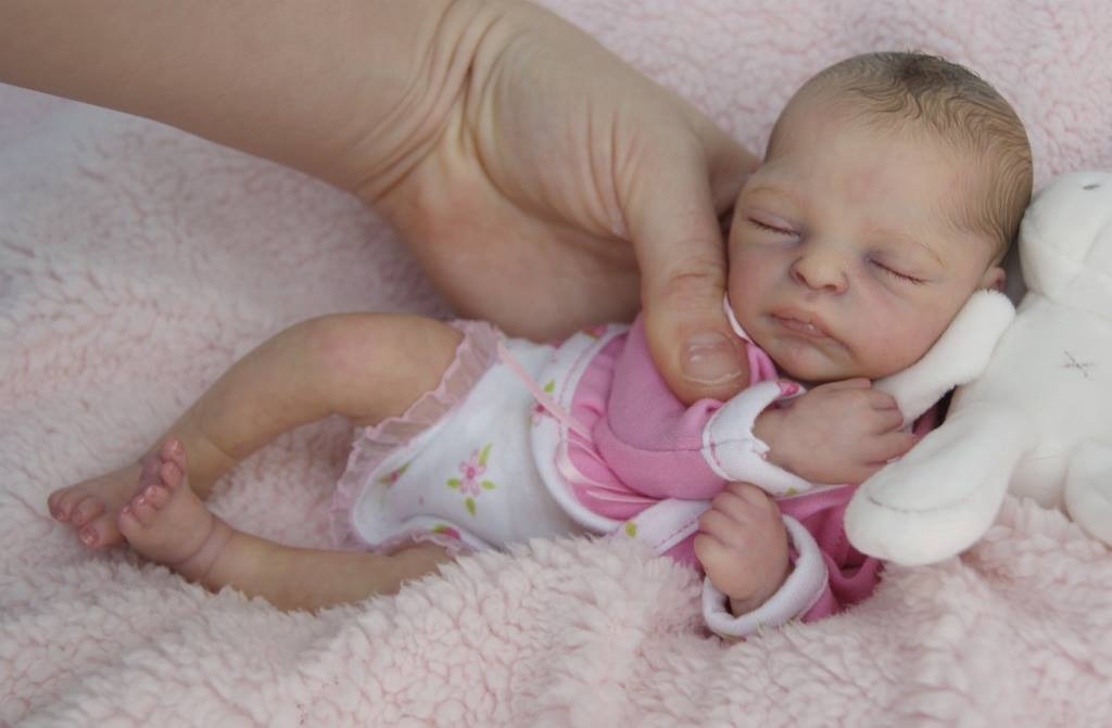 tiny reborn baby dolls