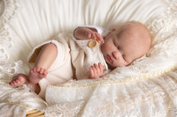 Angus/Agnes  Reborn Vinyl Doll Kit by Estibaliz Alonso 14"