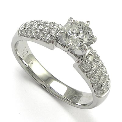18K White Gold Diamond Ring R774