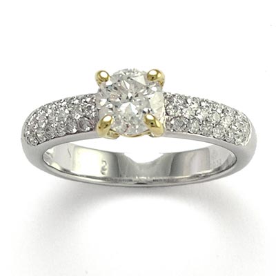 18K White Gold Diamond Engagement Ring R775