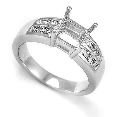 18k Gold Engagement Ring R908