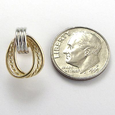 14k Gold Oval Loop Earrings E538 14k Gold Oval Loop Earrings E538