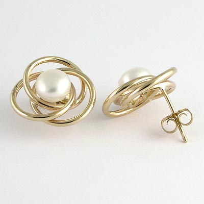 14k Gold Pearl Knot Studs E516