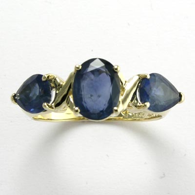14k Gold 3-Stone Sapphire Ring R545