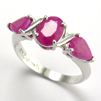 Three Stone Ruby Mother's Ring 14k gold R482