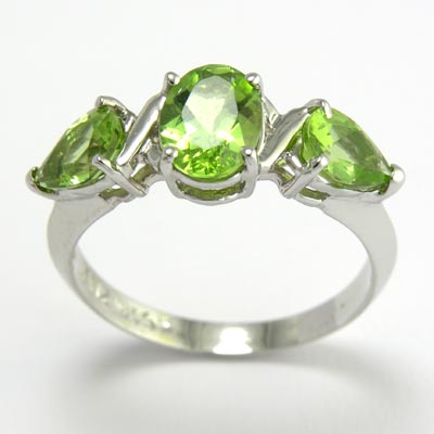 14k Mother's Three Stone Ring Peridot R485 14k Mother's Three Stone Ring Peridot R485