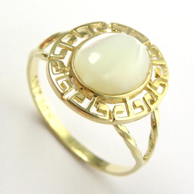 14k Gold Mother of Pearl Ring R452 14k Gold Mother of Pearl Ring R452