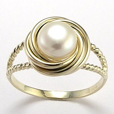 14k Pearl Love Knot Ring R108