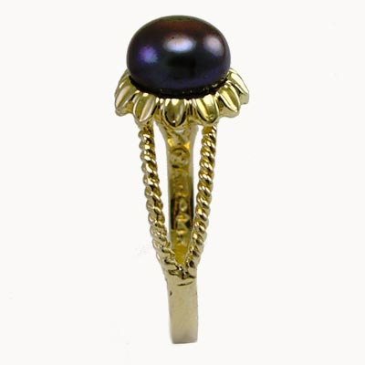 14k Gold Black Pearl Ring R238