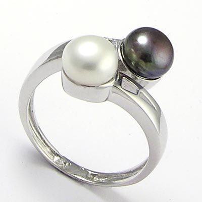 14k Solid White Gold Pearl Ring #R269