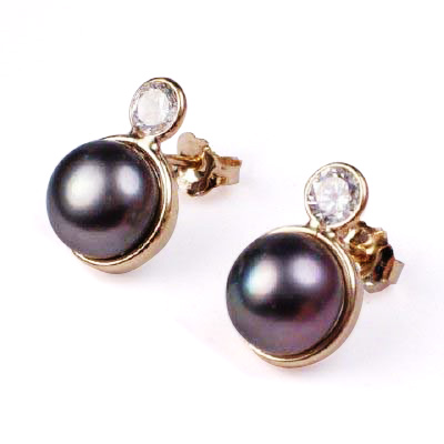 14k Yellow Gold CZ & 8mm Pearl Studs E205