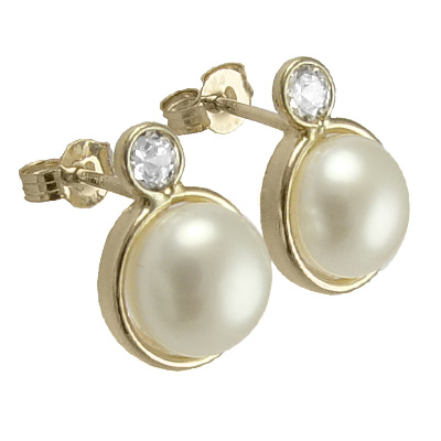 14k Gold 7mm Pearl Studs E231