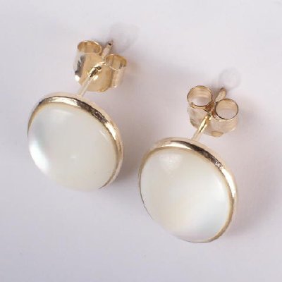 14K Mother of Pearl Earrings E283
