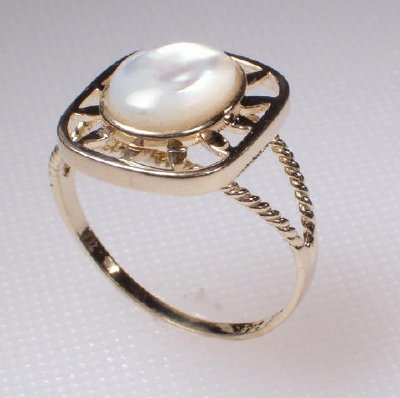 14k Gold Oval Mother of Pearl Set #S131