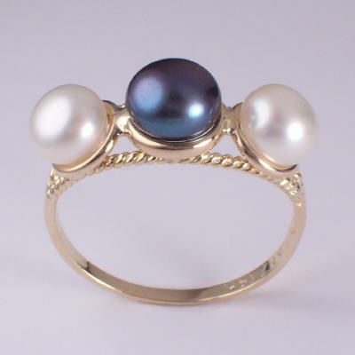14k Gold Triple Pearl Ring R275