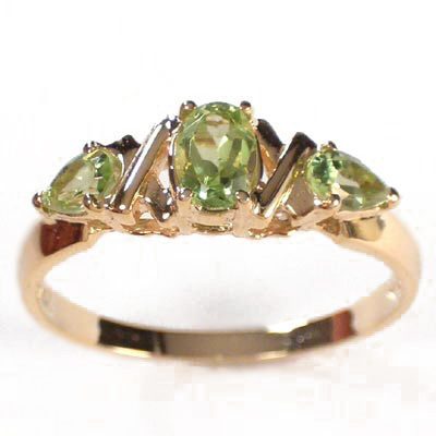 14k Gold Peridot Ring 1.0ct. R401