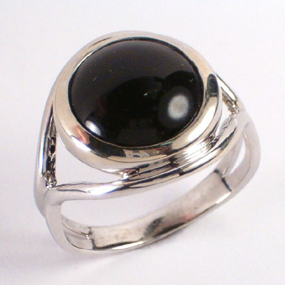 14k Gold Black Onyx Ring R323