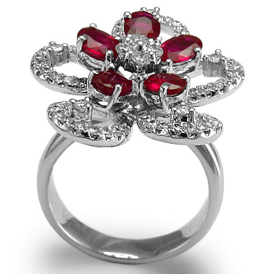 18k Gold Diamond and Ruby Flower Ring R970 18k Gold Diamond and Ruby Flower Ring R970