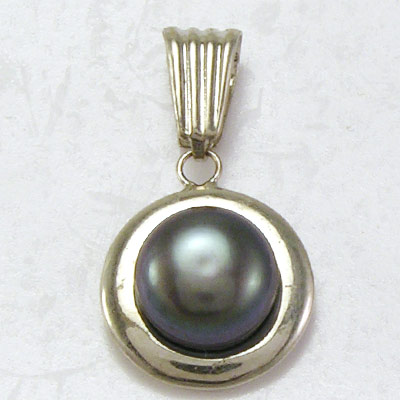 14k White Gold Pearl Pendant P428