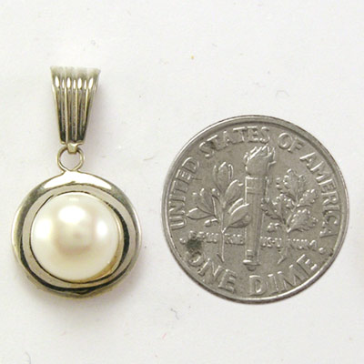 14k White Gold Pearl Pendant P425