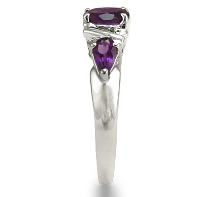 Mother's ring Three Stone Amethyst 10k R1220