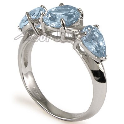 Three Stone Ring  Aquamarine 18K R1318