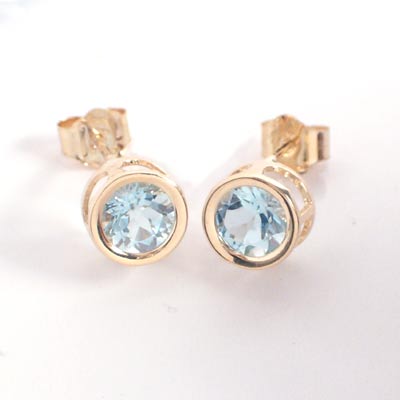 14k Gold Aquamarine Studs 1.5ct. E959