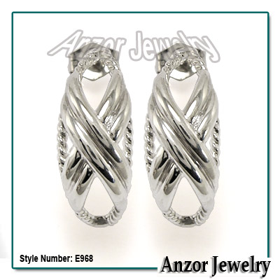 14k Gold X Design Earrings E968