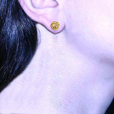 10k Solid Gold Love Knot Earring E1128