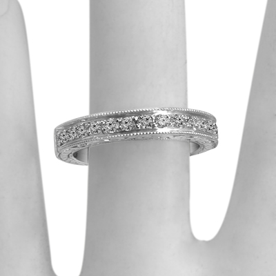 18k Gold Diamond Wedding Band. R1887