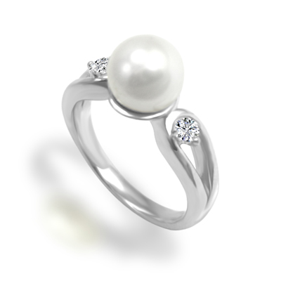 South Sea Cultured Pearl Split Shank Diamond Ring R1984 South Sea Cultured Pearl Split Shank Diamond Ring R1984