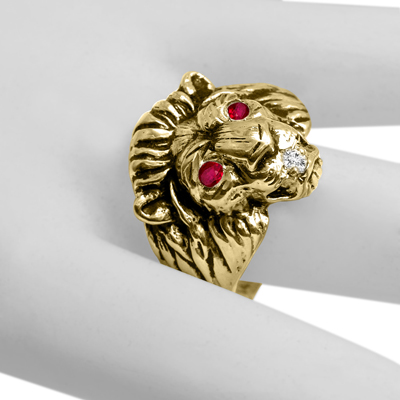 Heavy Men's Ring in 14k Solid Yellow Gold Natural G/VS2 Diamond and Genuine Ruby Lion